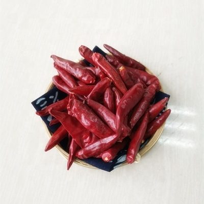 Poivrons rouges séchés de Cayenne 4 - 7 cm, saveur forte et piquante